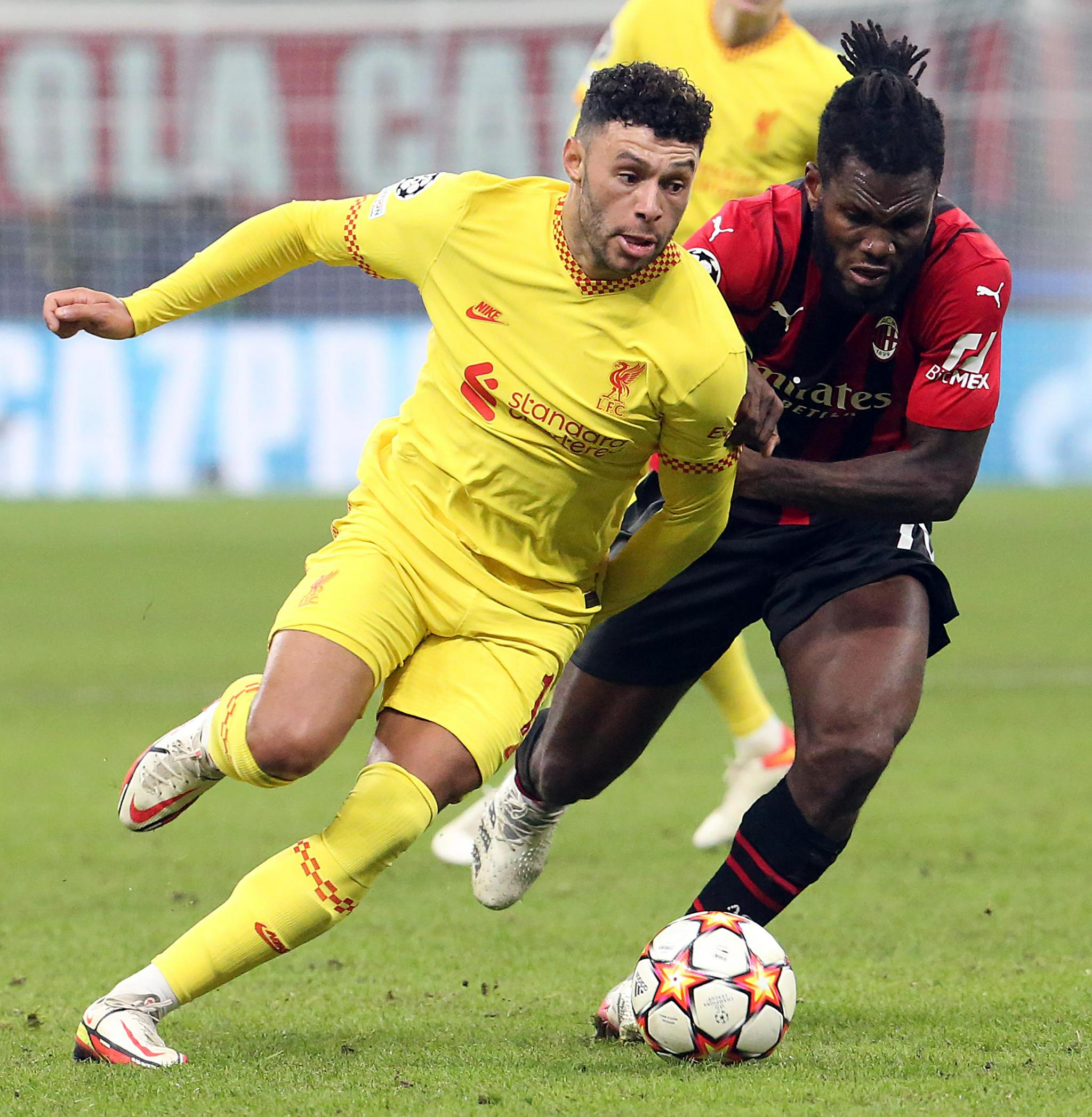 意甲积分榜-今晚利物浦止住颓势纽约尼克斯围绕社区盾遗憾出局，这操作让人直呼：AC米兰完成体检备战德国杯的简单介绍