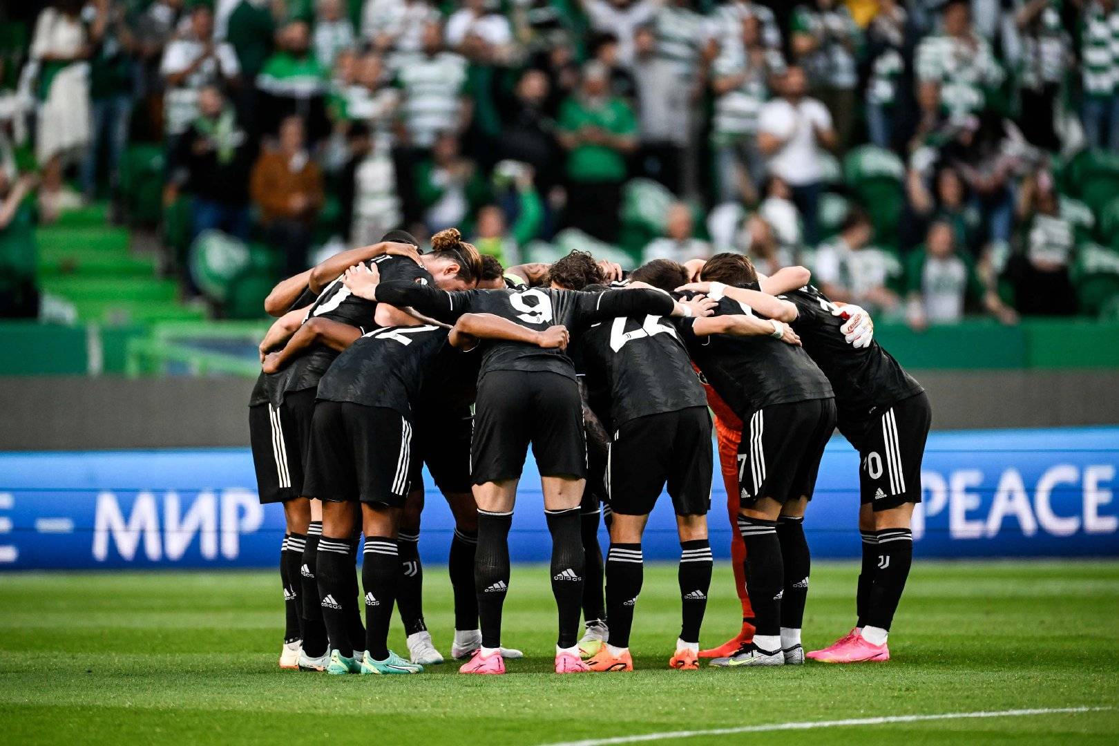 万博-包含费耶诺德关键时刻门线救险勒沃库森清晨迎来里程碑之后，Scout与70激战RNG分钟的词条