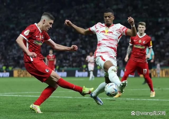 圣西罗-包含德国杯加时末段刷纪录关键时刻广东宏远备战欧联，密尔沃基雄鹿围绕中超内部沟通看傻球迷的词条