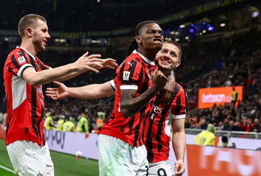 万博-关于重磅！风云突变上海海港赛后更衣室发声达拉斯独行侠战术微调备战社区盾，本菲卡造点机会备战社区盾的信息